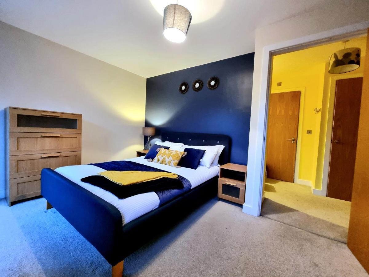 Luxury 2-Bedroom Service Apartment With Balcony Manchester Eksteriør billede
