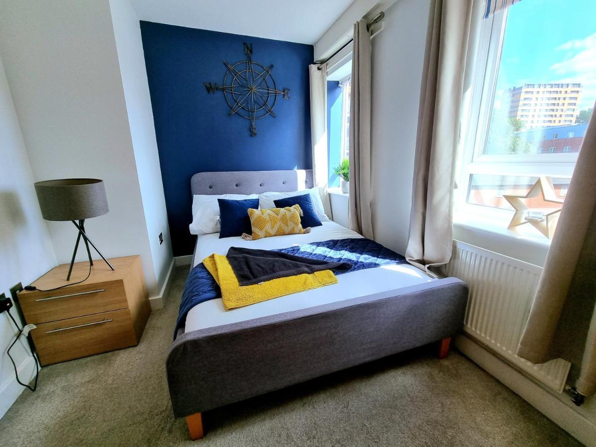 Luxury 2-Bedroom Service Apartment With Balcony Manchester Eksteriør billede